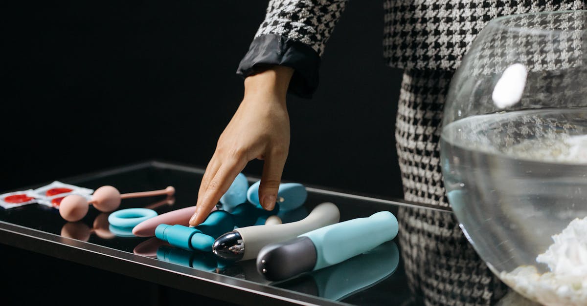 découvrez notre guide complet sur les dildos : conseils d’utilisation, sécurité, types et matériaux pour trouver le sextoy adapté à vos envies et profiter d’une expérience épanouissante.